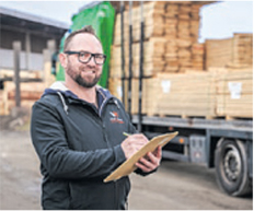 Mitarbeiter der Firma Wood & Energy