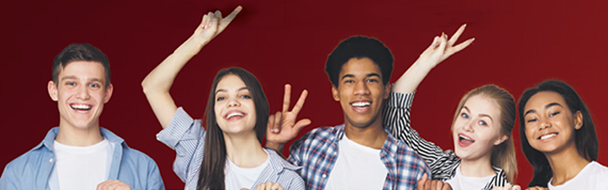 Gruppe glücklicher Auszubildenden