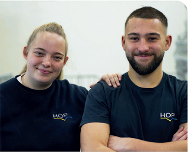 Mitarbeiter der Firma HOF Sonderanlagenbau GmbH