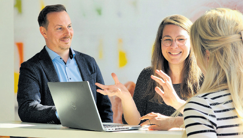 Mitarbeiter der Firma OM-Medien GmbH & Co. KG