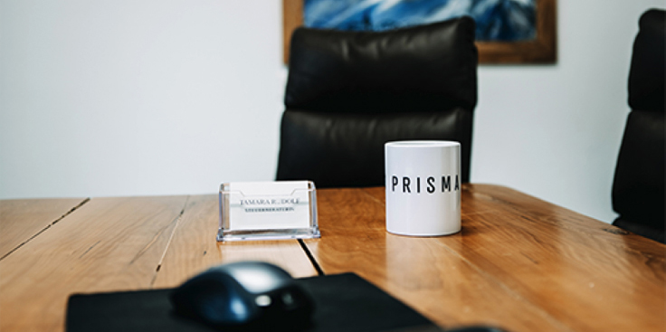 Tasse auf dem Tisch