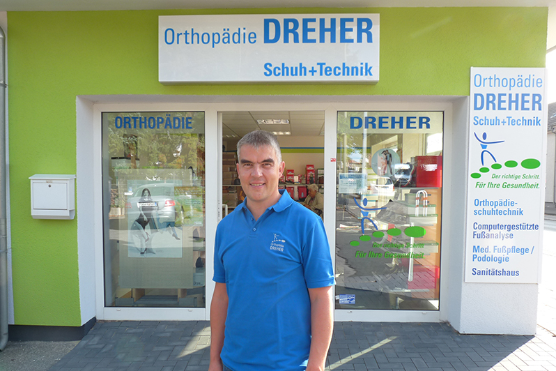 Dreher-vorm-Laden