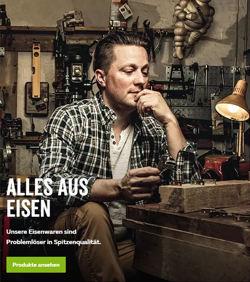 Handwerker prüft Eisenwaren