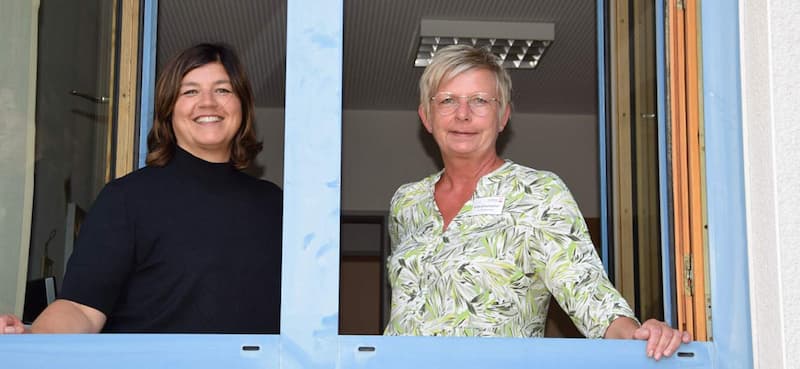 Zwei Frauen - St. Raphael Caritas Alten- und Behindertenhilfe