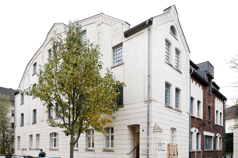 Gebäude