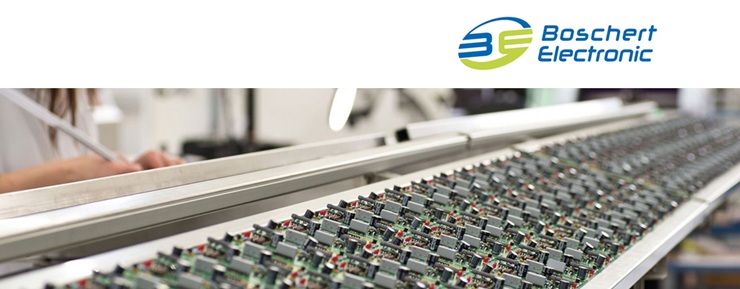 Fertigungsstraße mit Leiterplatten in der Boschert Electronic Fabrik