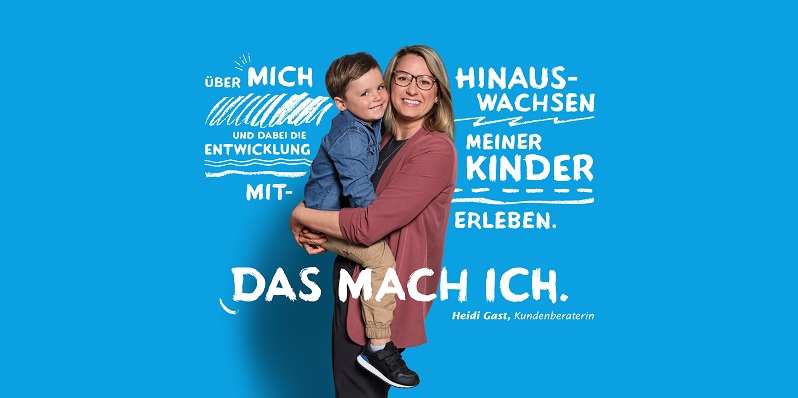Frau mit Kind auf dem Arm
