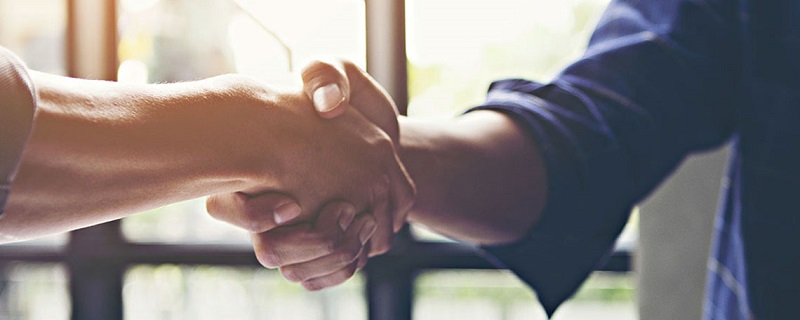 Händeschütteln als Geschäftsgruß