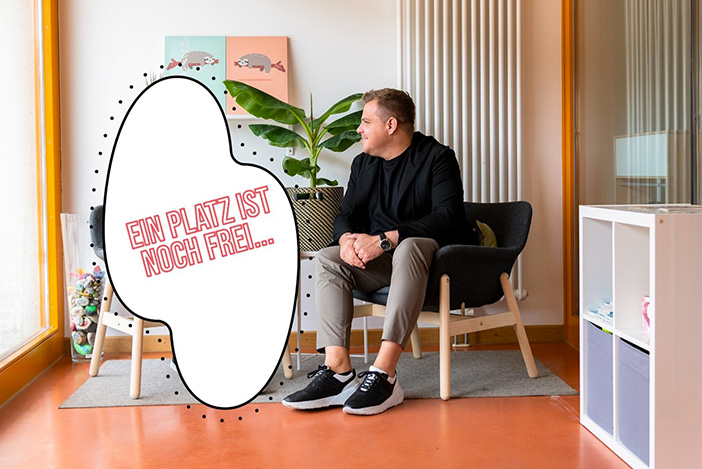 Mann - EIN PLATZ IST NOCH FREI...