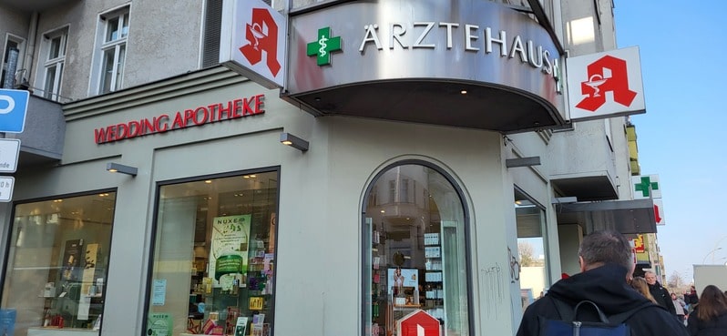 Apotheke draußen