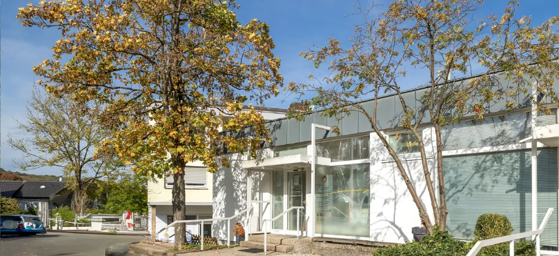 Eingang zu einem Gebäude