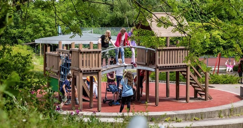 Kinder im Park - DRK-Landesverband Schleswig-Holstein e. V. DRK Standort Raisdorf