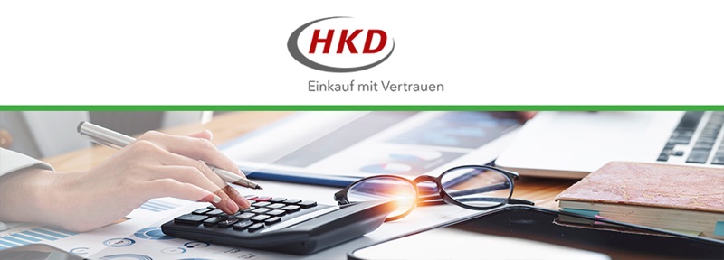 Taschenrechner und Unterlagen bei HKD