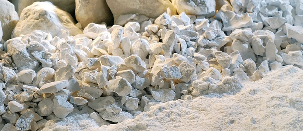 gebrochener Stein aus dem Steinbruch