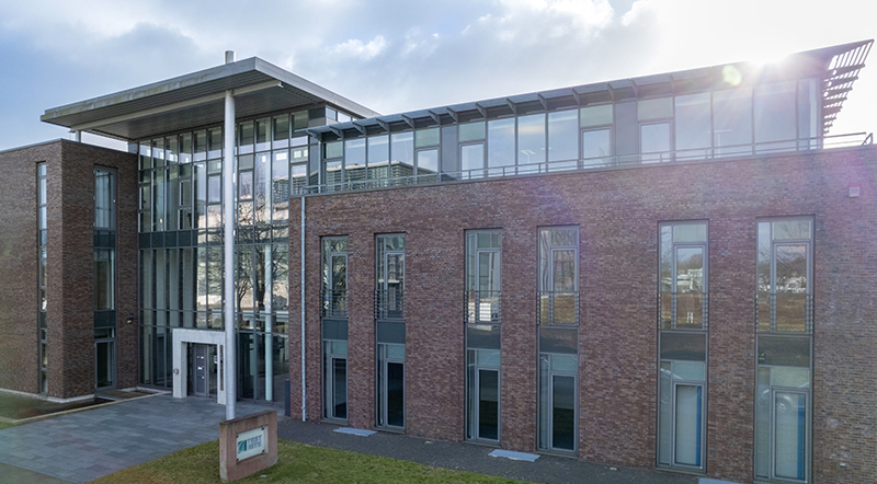 Eingang zum Gebäude