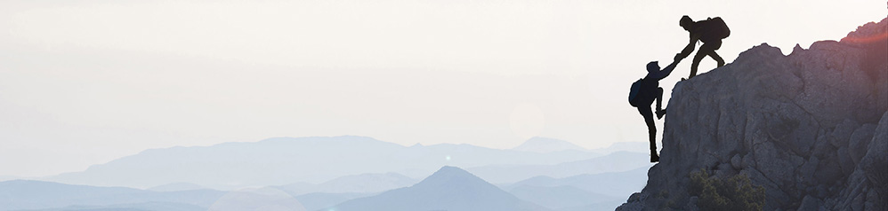 Menschen in den Bergen