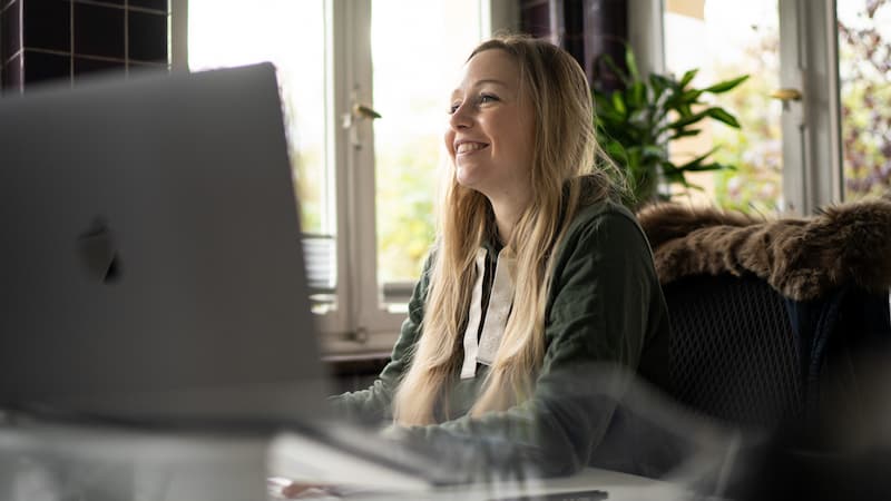 Mitarbeiterin - sxces Communication AG