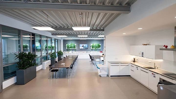 Speiseraum mit Küche.