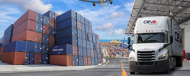 CEVA Logistik-LKW bei Containerterminal