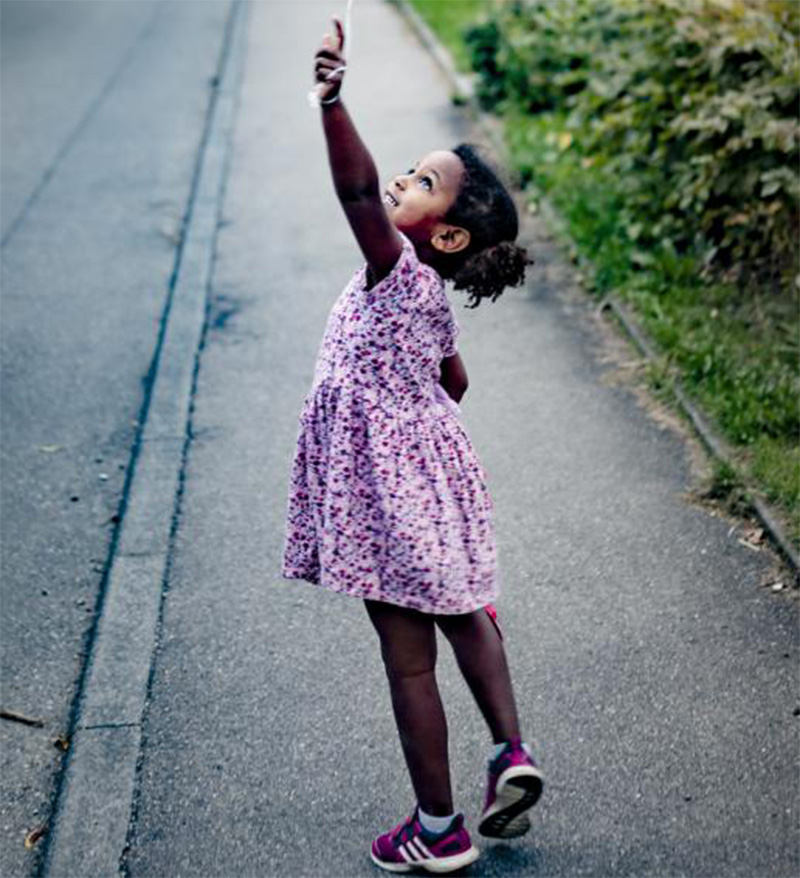 Mädchen auf der Straße