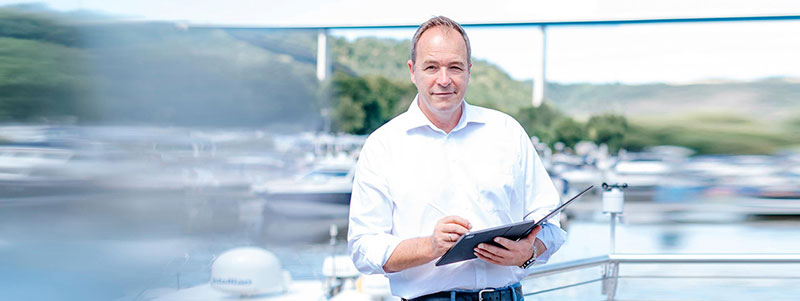 Conslutant Harald Düster