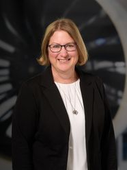 Frau Sabine Salvermoser