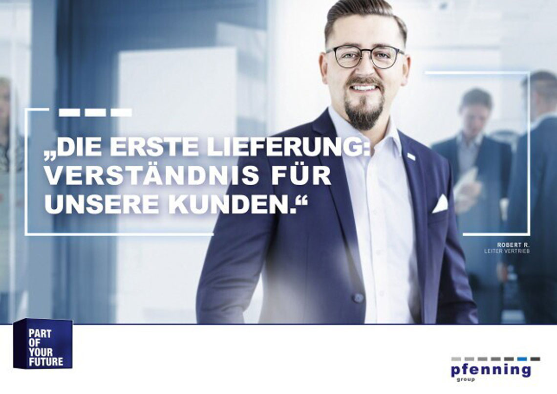 header_mann_anzug_brille_pfenning_group.jpg